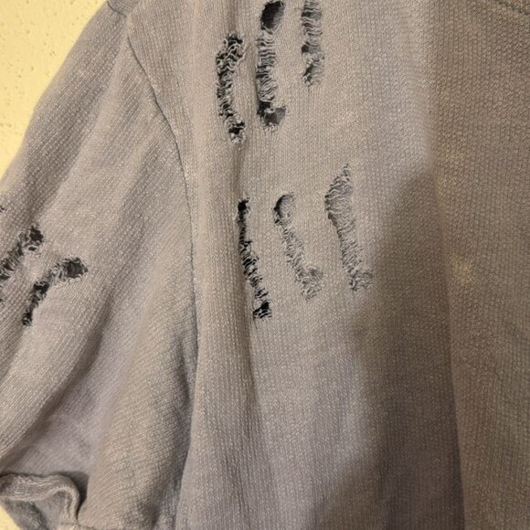 Oversized Ripped Shirt INC - Picture 3 of 4